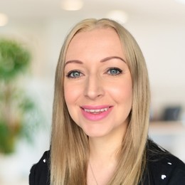 Laura Holmes